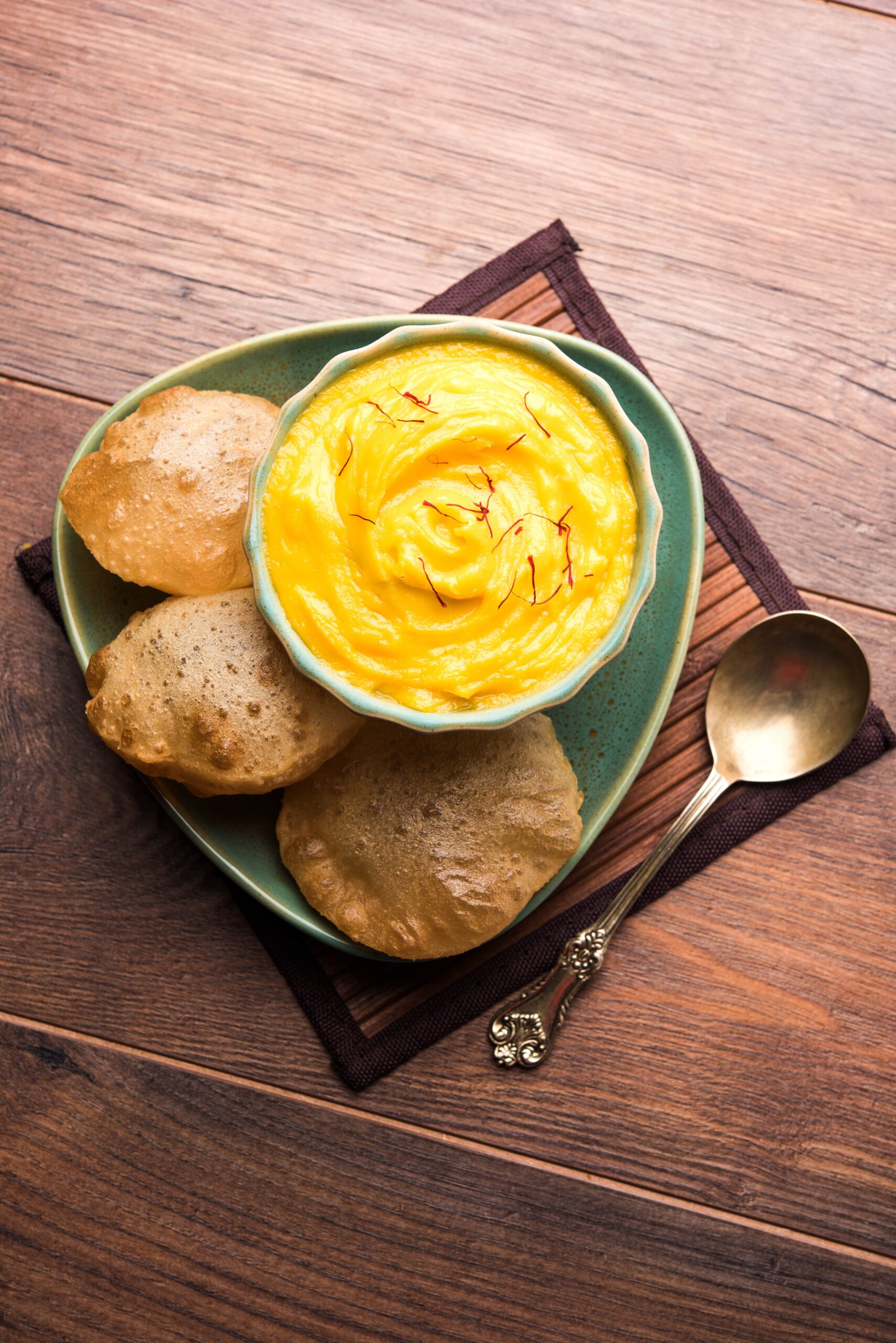 Shrikhand & Puri Combo