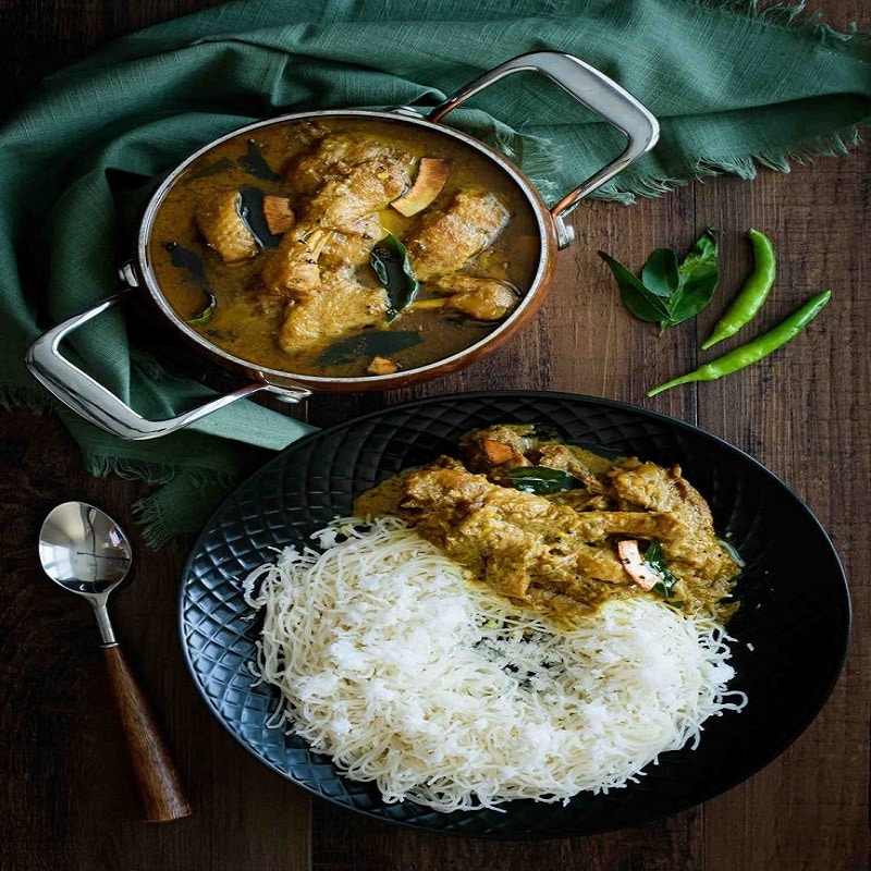 Idiappam & Chicken Curry