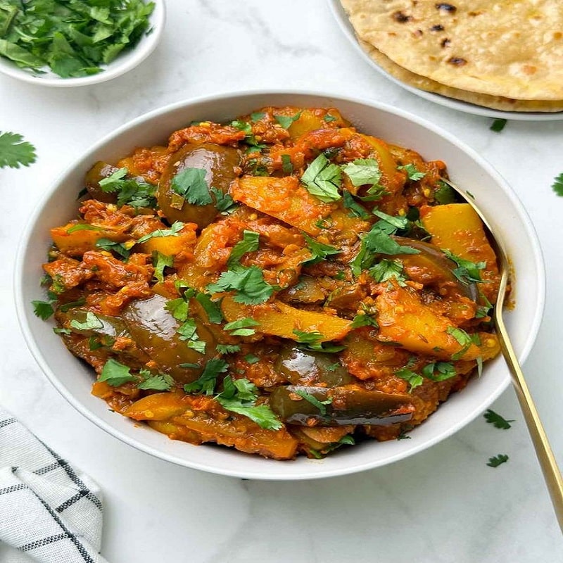 Aloo Baingan & Roti