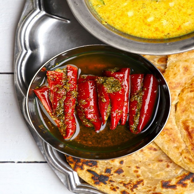 Lal Mirch Bharwa Achar