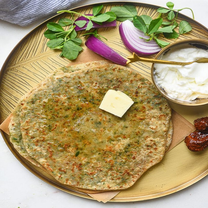 Mooli Pyaaz Paratha