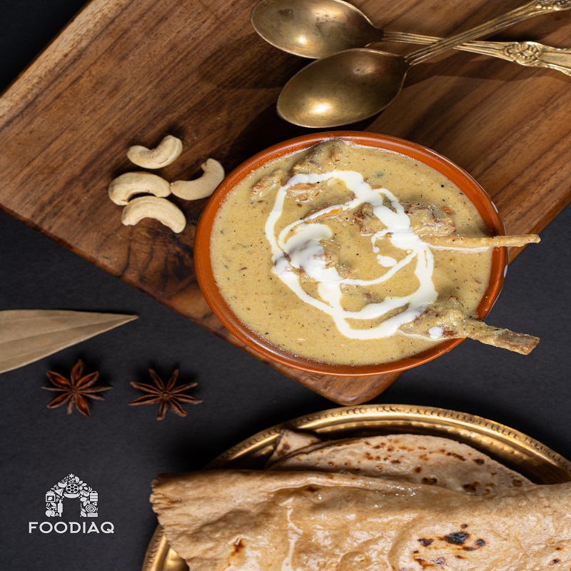 Rajasthani Safed Maas & Roti