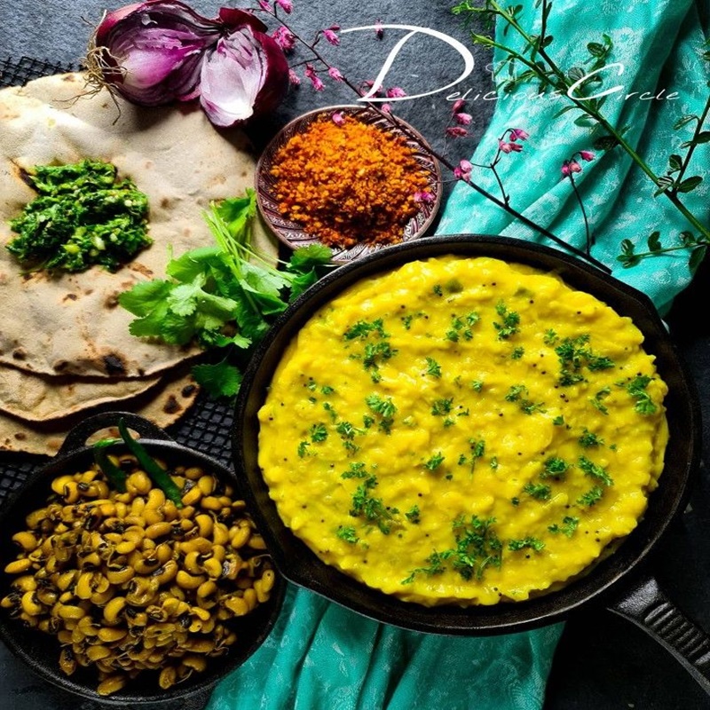 Pithla Bhakri