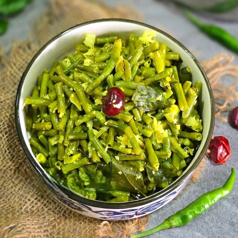 Alsande Upkari, Dalitoy (Long Beans Stir Fry, Dal & Rice)