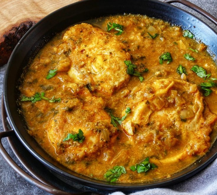 Goan Egg Drop Curry & Pav