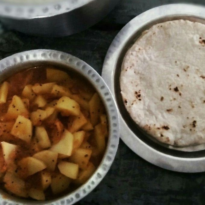 Batata Sasam & Chapatis