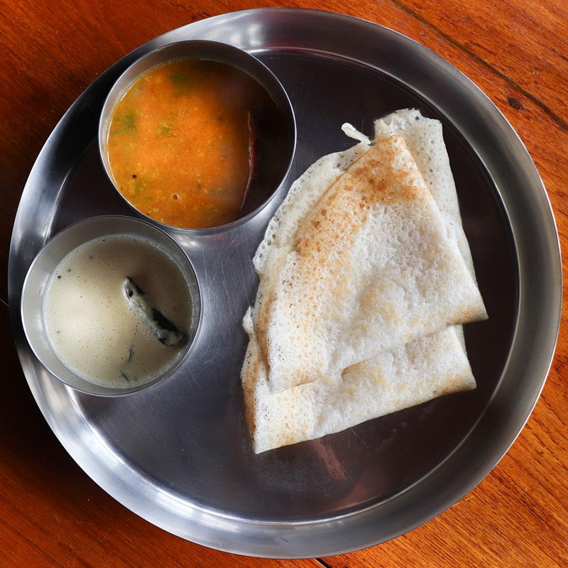 Neer Dosa & Chutney